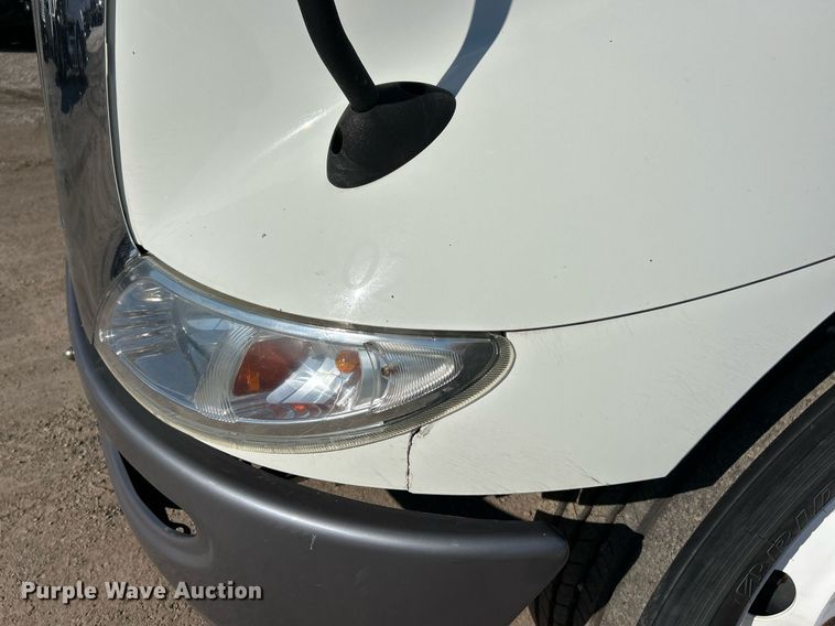 image for item EK2732 2015 International 8600 SBA semi truck