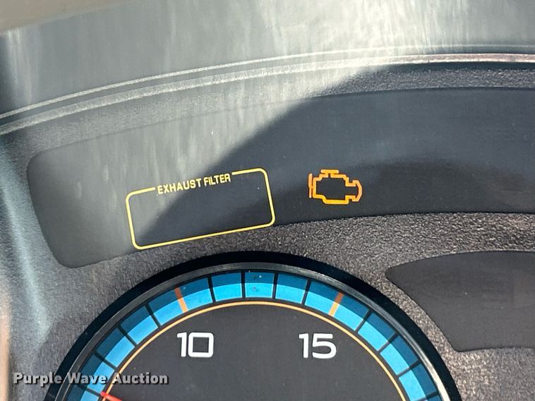 image for item EK2732 2015 International 8600 SBA semi truck