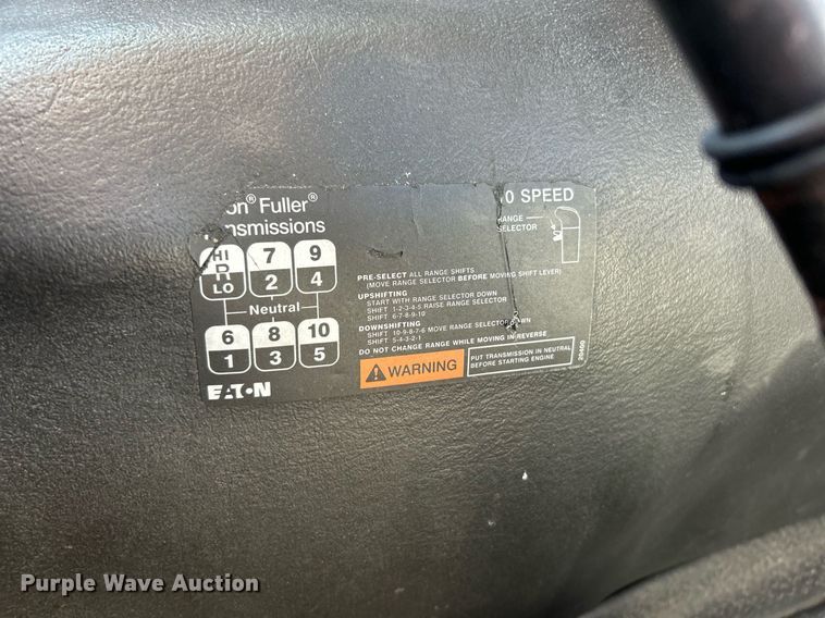 image for item EK2732 2015 International 8600 SBA semi truck