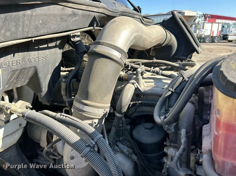 image for item EK2732 2015 International 8600 SBA semi truck