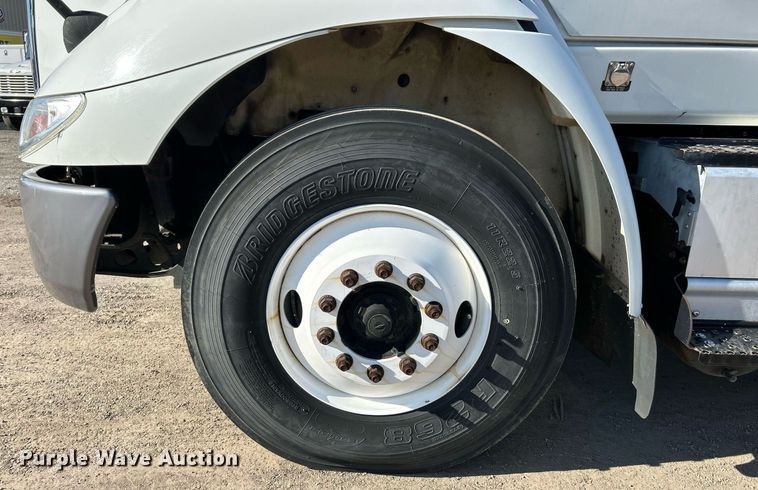 image for item EK2732 2015 International 8600 SBA semi truck