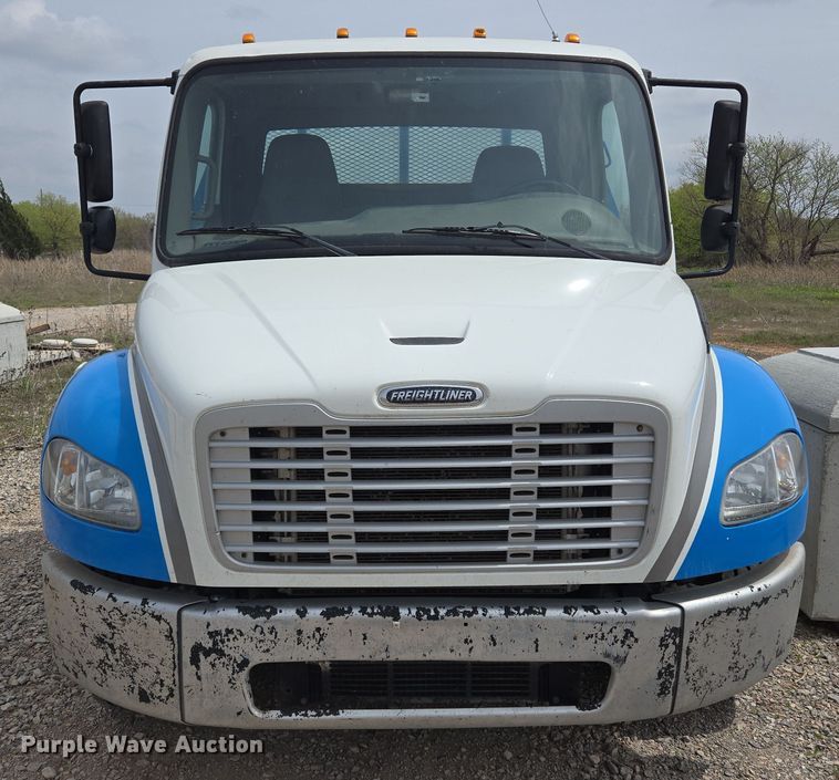 image for item EL5508 2015 Freightliner M2 flatbed truck