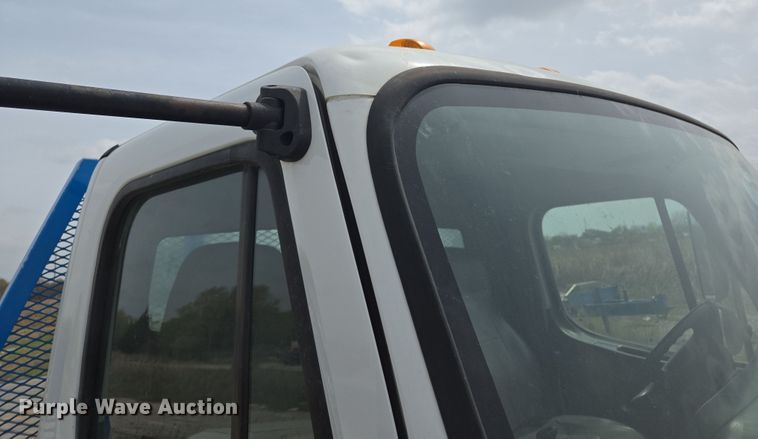 image for item EL5508 2015 Freightliner M2 flatbed truck