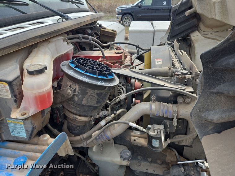 image for item EL5508 2015 Freightliner M2 flatbed truck