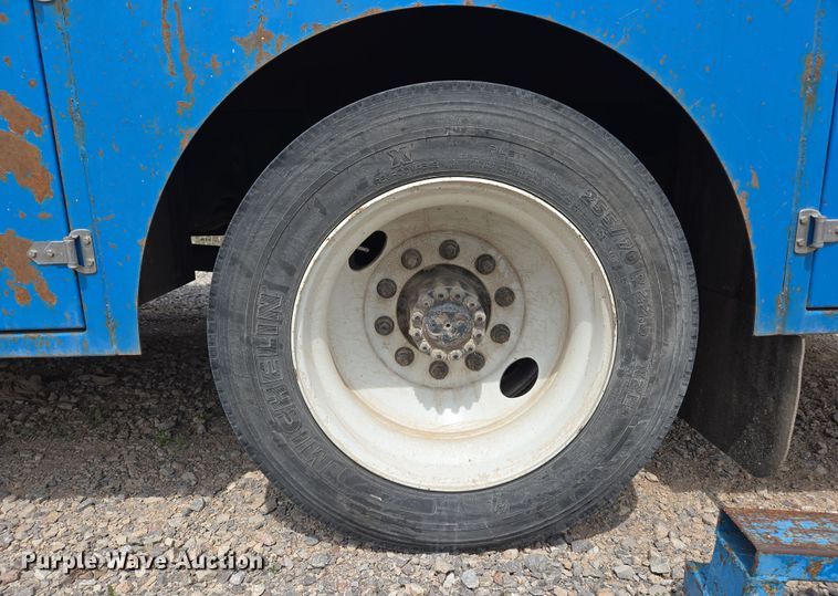 image for item EL5508 2015 Freightliner M2 flatbed truck