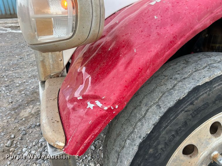 image for item EL5548 2014 Peterbilt 388 semi truck