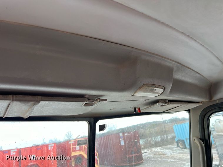 image for item EL5548 2014 Peterbilt 388 semi truck