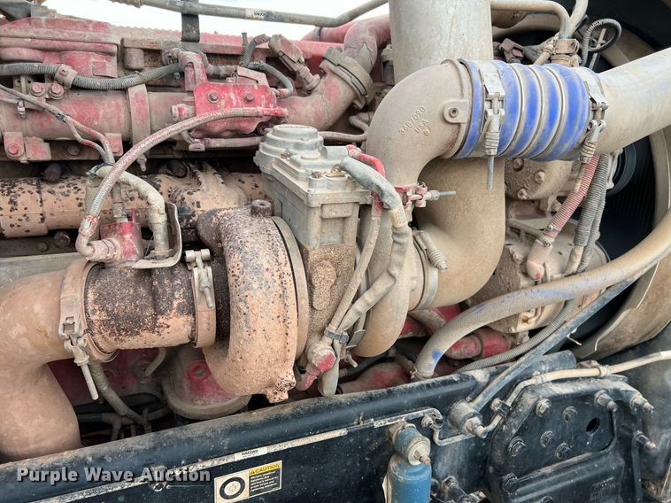 image for item EL5548 2014 Peterbilt 388 semi truck