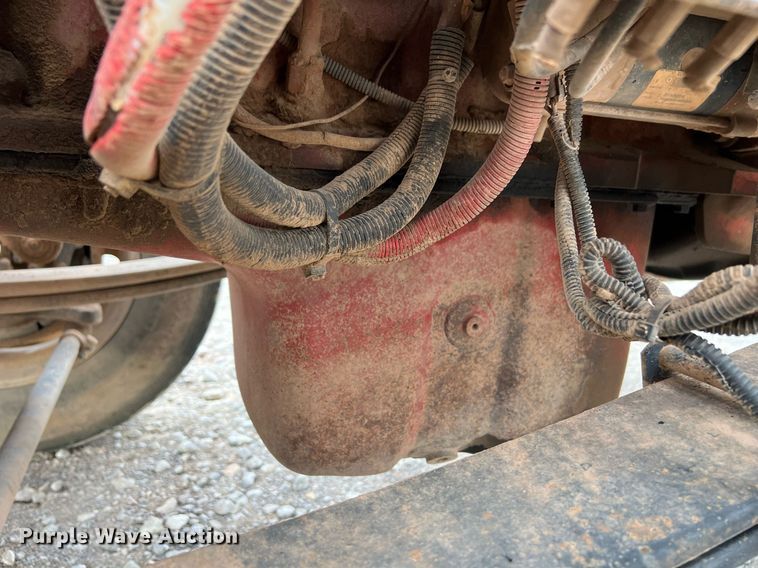 image for item EL5548 2014 Peterbilt 388 semi truck