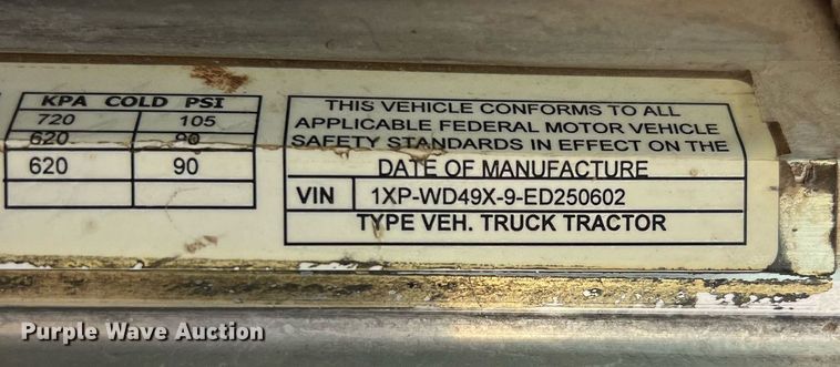 image for item EL5548 2014 Peterbilt 388 semi truck