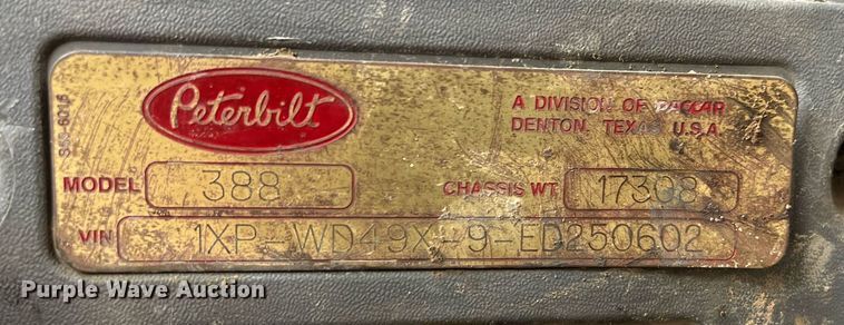 image for item EL5548 2014 Peterbilt 388 semi truck