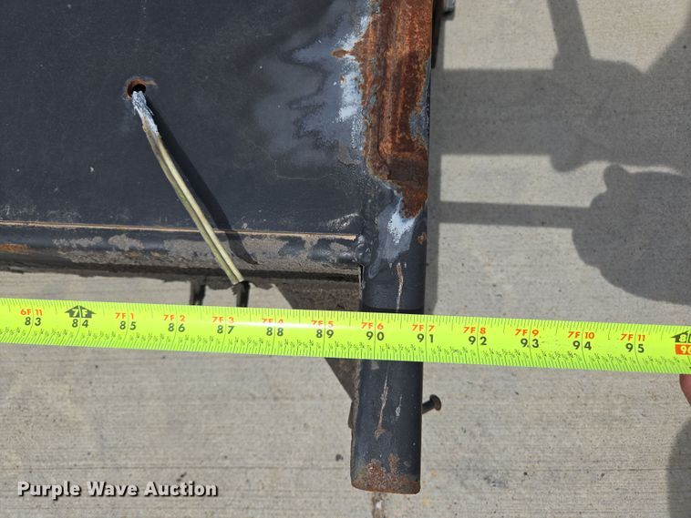 image for item EL5642 (2) end gate lifts