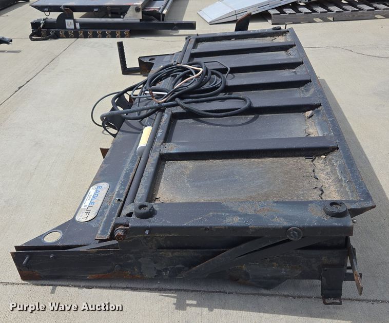 image for item EL5642 (2) end gate lifts