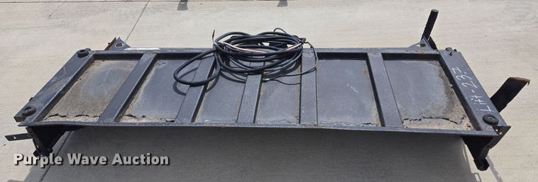 image for item EL5642 (2) end gate lifts