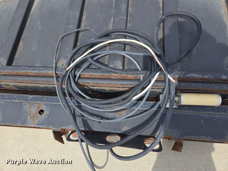 image for item EL5642 (2) end gate lifts