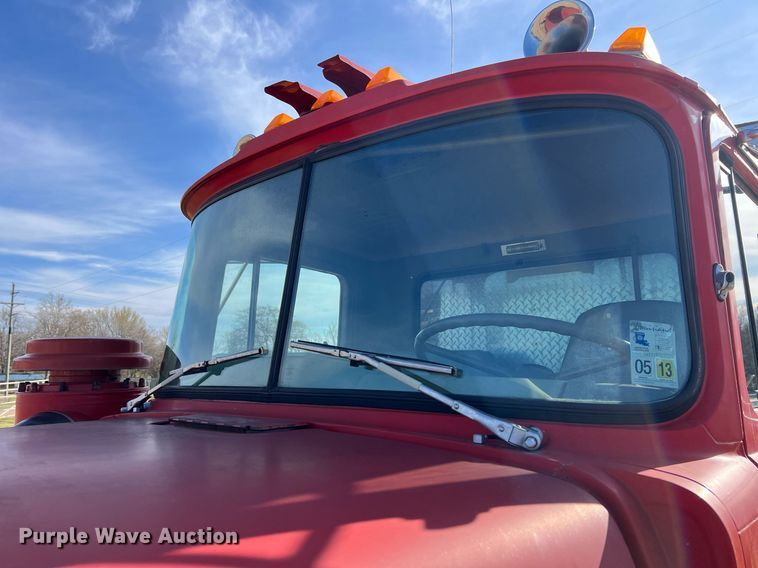 image for item EL5721 1985 Mack R688FCS pumper fire truck