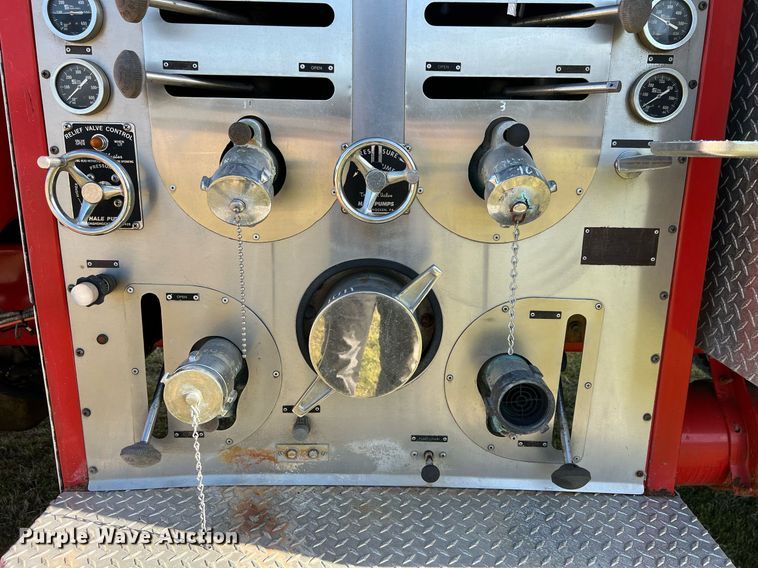 image for item EL5721 1985 Mack R688FCS pumper fire truck