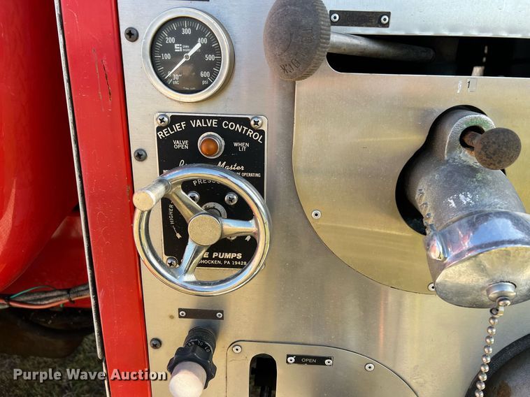 image for item EL5721 1985 Mack R688FCS pumper fire truck