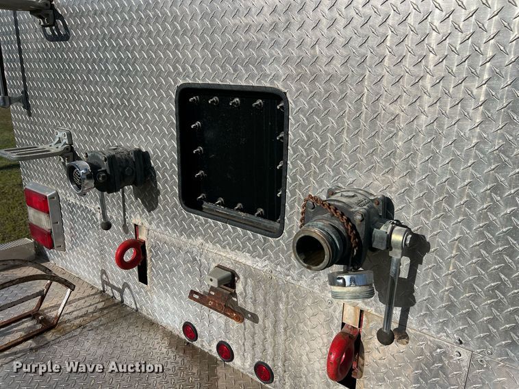 image for item EL5721 1985 Mack R688FCS pumper fire truck