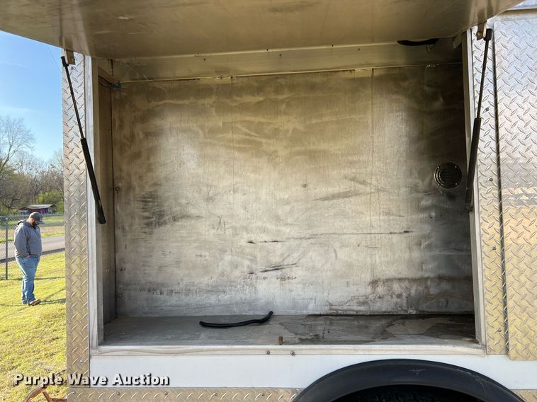 image for item EL5721 1985 Mack R688FCS pumper fire truck