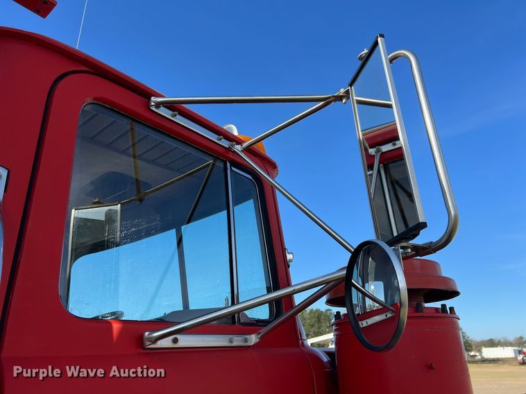 image for item EL5721 1985 Mack R688FCS pumper fire truck