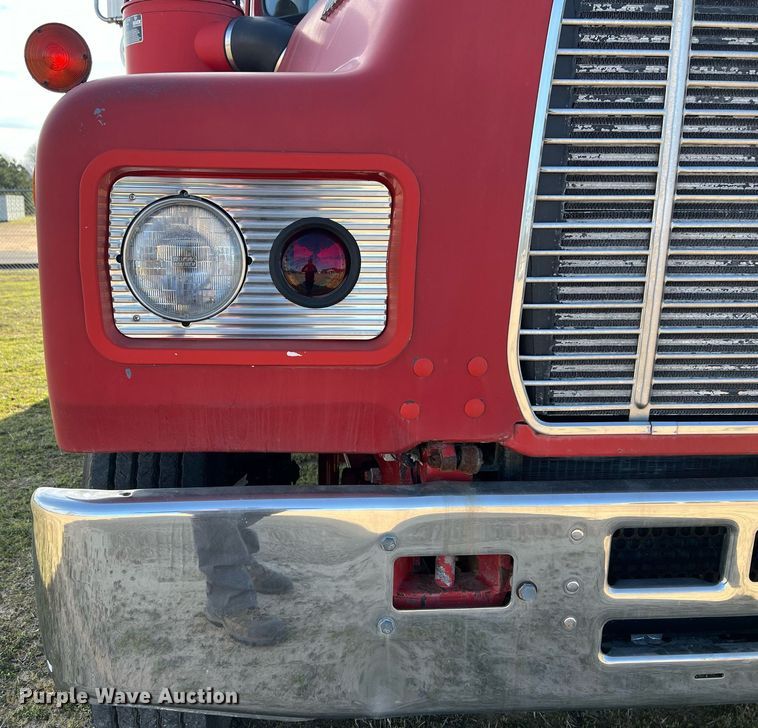 image for item EL5721 1985 Mack R688FCS pumper fire truck