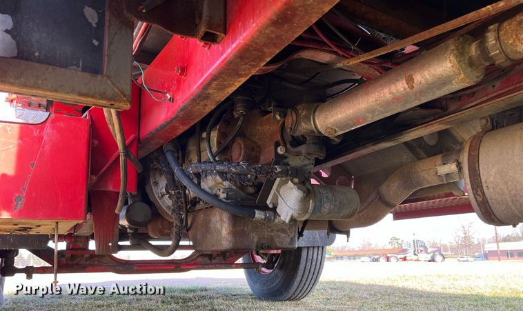 image for item EL5721 1985 Mack R688FCS pumper fire truck