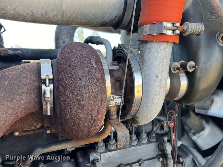 image for item EL5721 1985 Mack R688FCS pumper fire truck