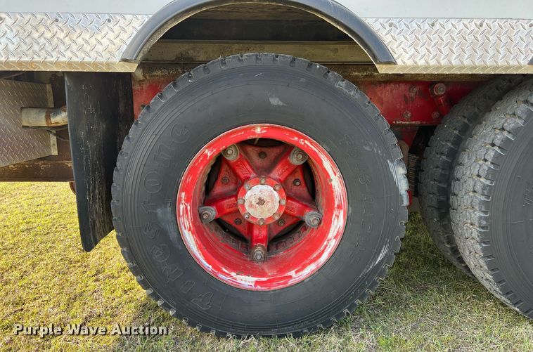 image for item EL5721 1985 Mack R688FCS pumper fire truck