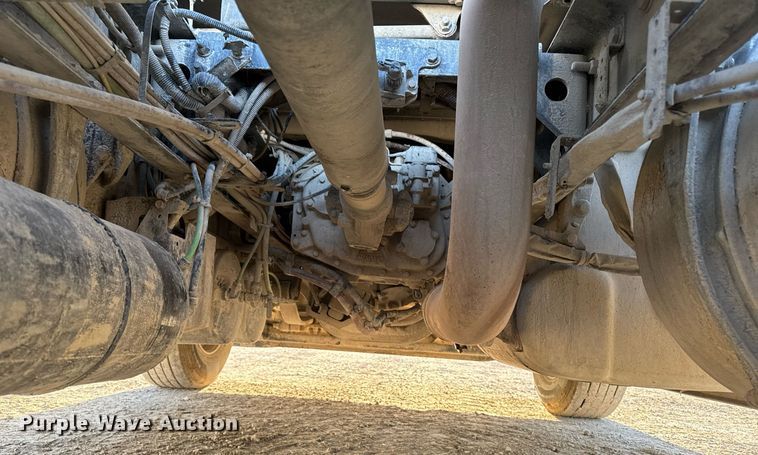 image for item EM3571 2016 Freightliner Cascadia 125 semi truck