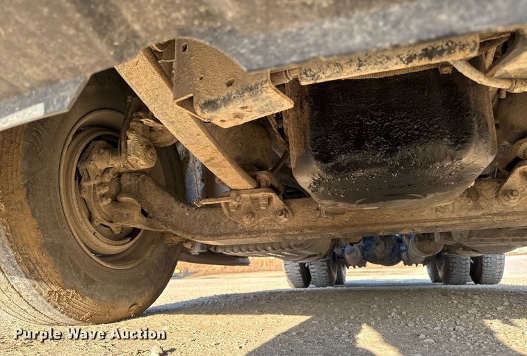 image for item EM3571 2016 Freightliner Cascadia 125 semi truck