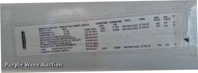 image for item EM3571 2016 Freightliner Cascadia 125 semi truck