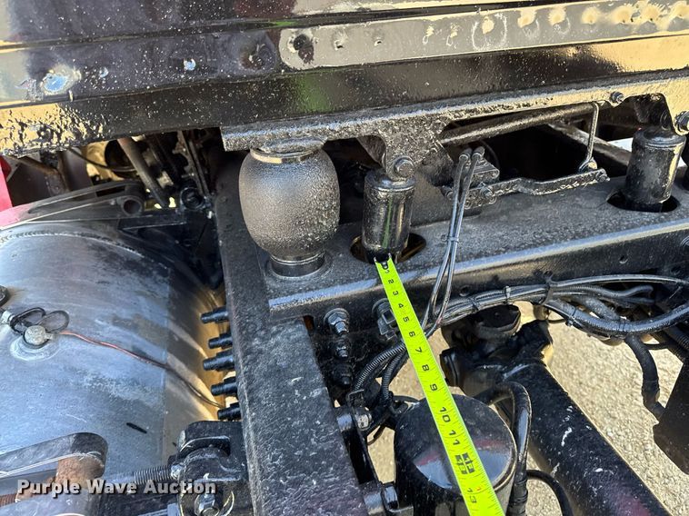 image for item EM3582 2005 Sterling LT9500 truck cab and chassis