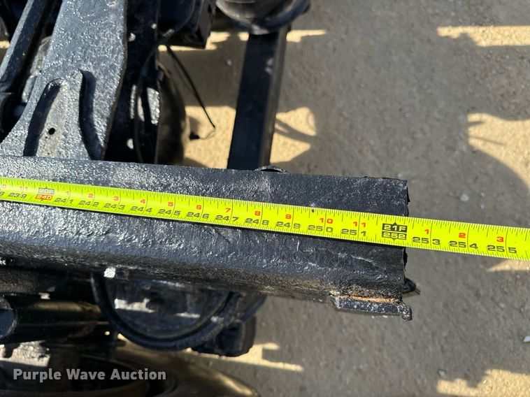 image for item EM3582 2005 Sterling LT9500 truck cab and chassis