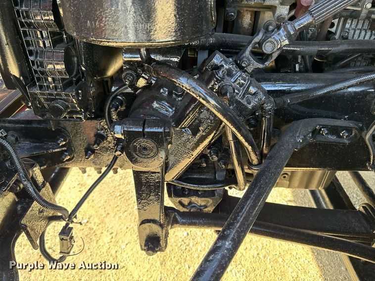 image for item EM3582 2005 Sterling LT9500 truck cab and chassis