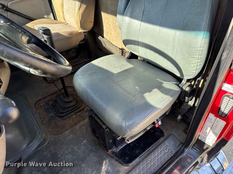 image for item EM3582 2005 Sterling LT9500 truck cab and chassis