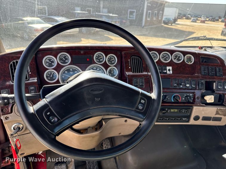 image for item EM3582 2005 Sterling LT9500 truck cab and chassis