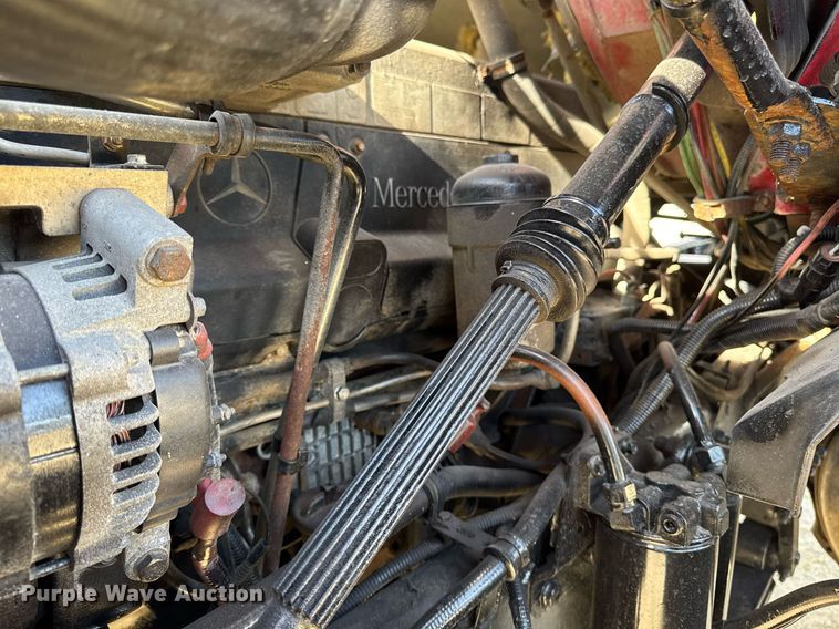 image for item EM3582 2005 Sterling LT9500 truck cab and chassis