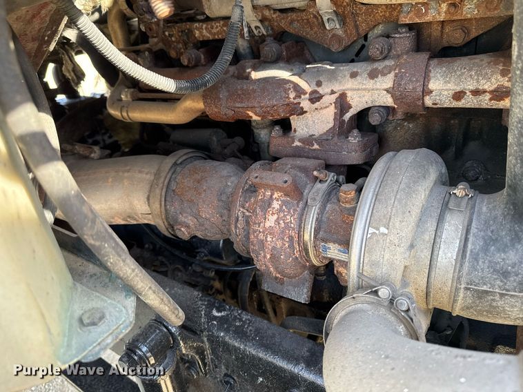 image for item EM3582 2005 Sterling LT9500 truck cab and chassis