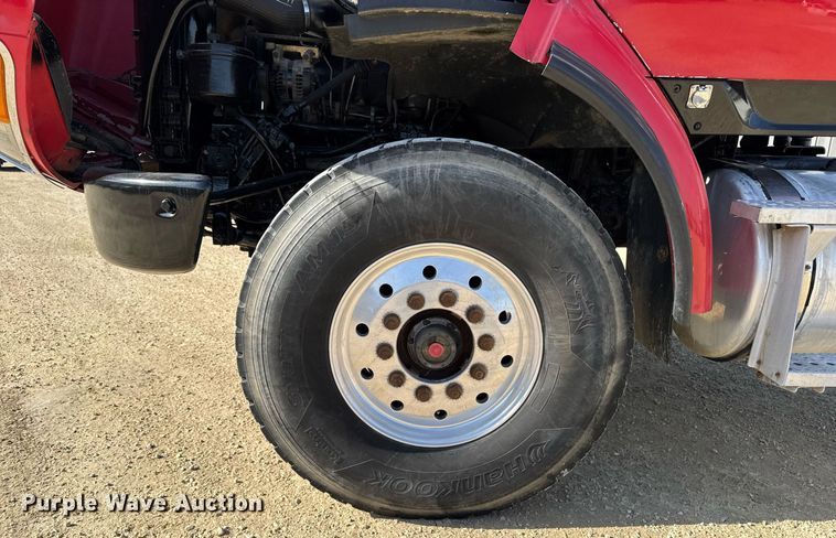 image for item EM3582 2005 Sterling LT9500 truck cab and chassis