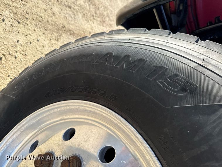 image for item EM3582 2005 Sterling LT9500 truck cab and chassis