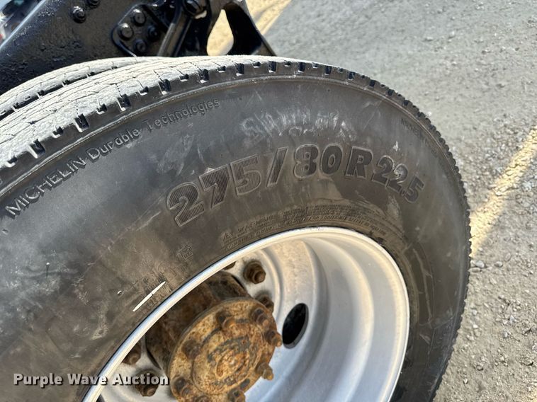 image for item EM3582 2005 Sterling LT9500 truck cab and chassis