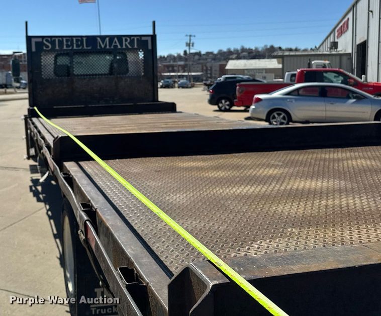 image for item EM3706 2017 International 4300SBA LP  flatbed truck