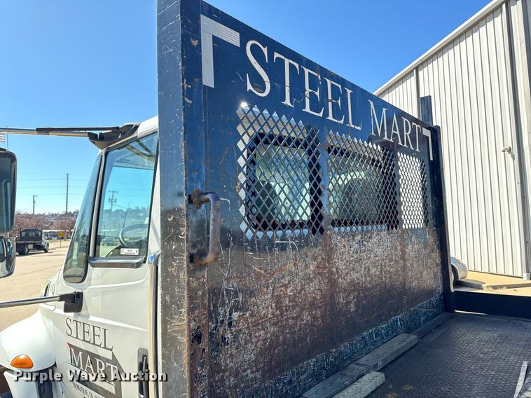 image for item EM3706 2017 International 4300SBA LP  flatbed truck