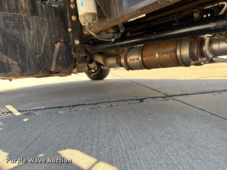 image for item EM3706 2017 International 4300SBA LP  flatbed truck