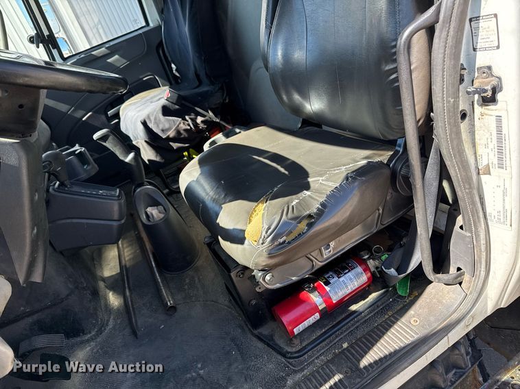 image for item EM3706 2017 International 4300SBA LP  flatbed truck