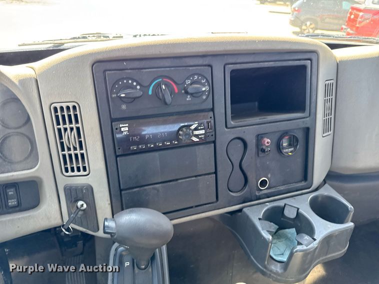 image for item EM3706 2017 International 4300SBA LP  flatbed truck