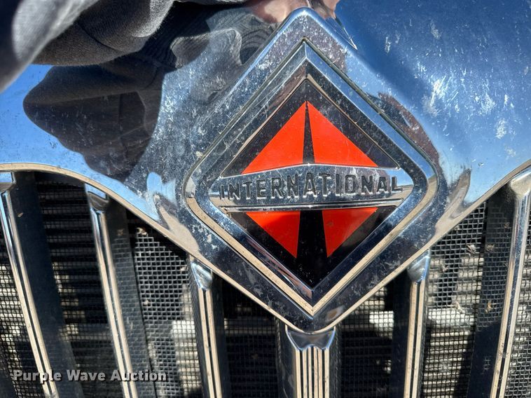 image for item EM3706 2017 International 4300SBA LP  flatbed truck