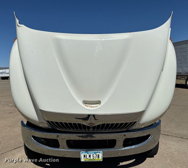 image for item EM3706 2017 International 4300SBA LP  flatbed truck