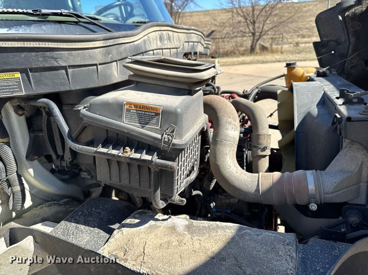 image for item EM3706 2017 International 4300SBA LP  flatbed truck